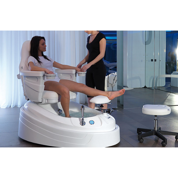 Педикюрное кресло с гидромассажной ванной "PEDI SPA"